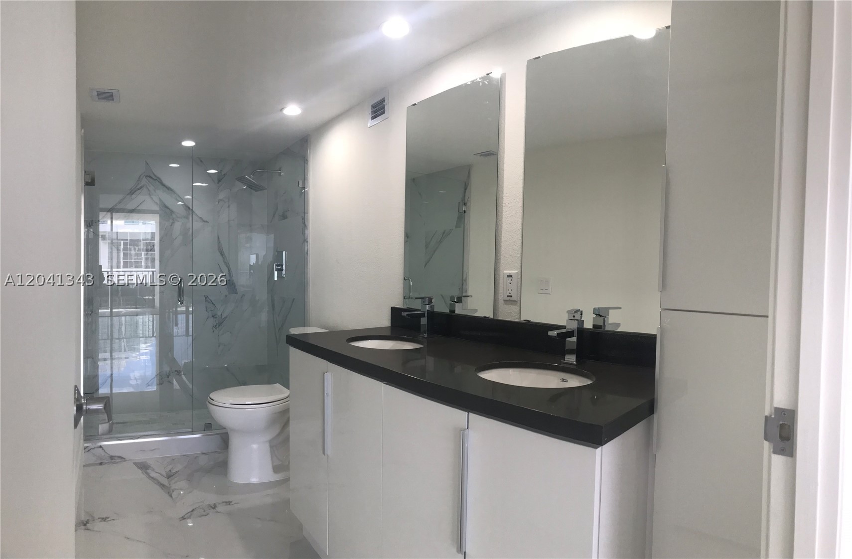 BRICKELL PLACE CONDO - Residential