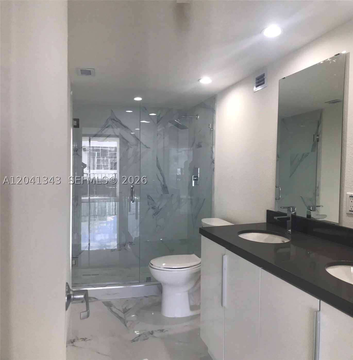 BRICKELL PLACE CONDO - Residential