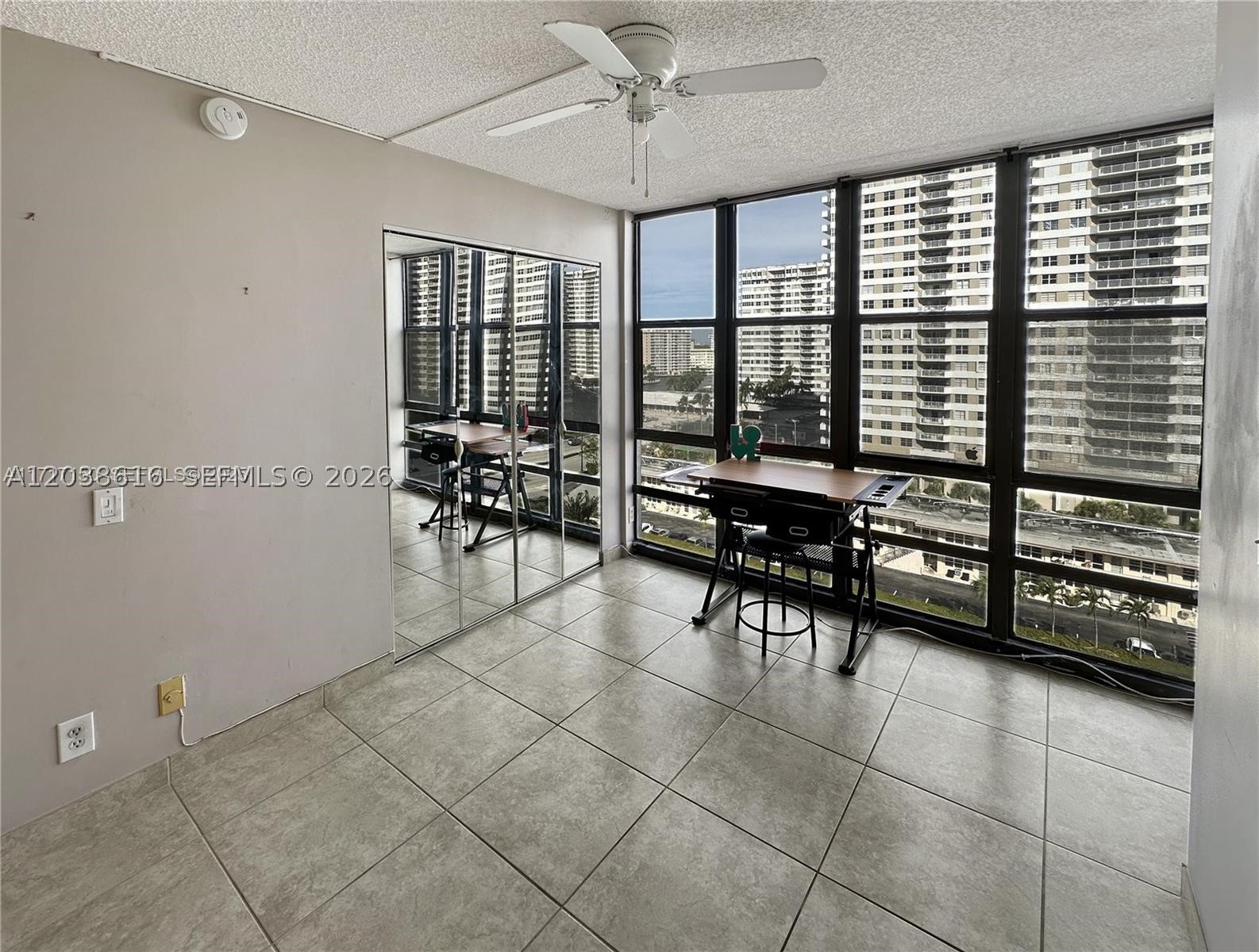 AVANT GARDE CONDO - Residential Lease