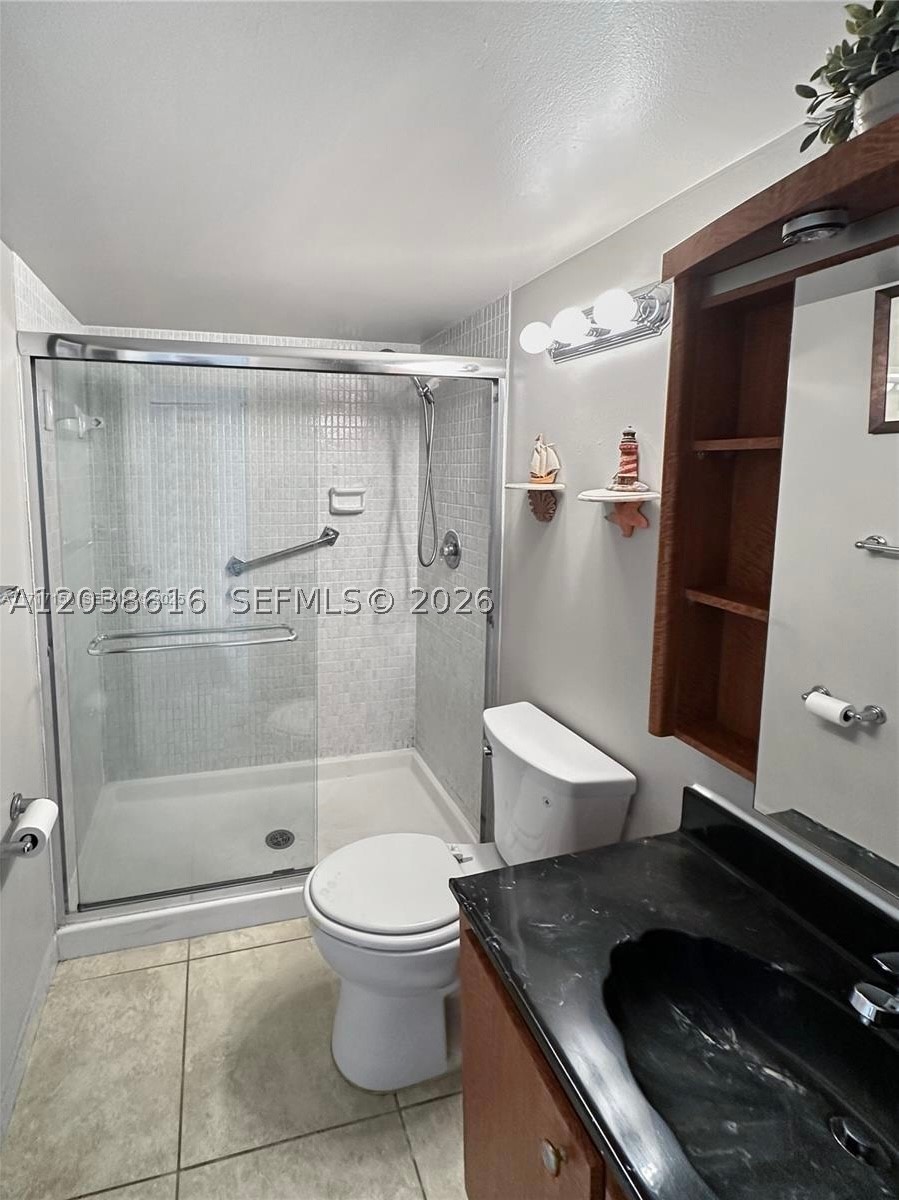 AVANT GARDE CONDO - Residential Lease