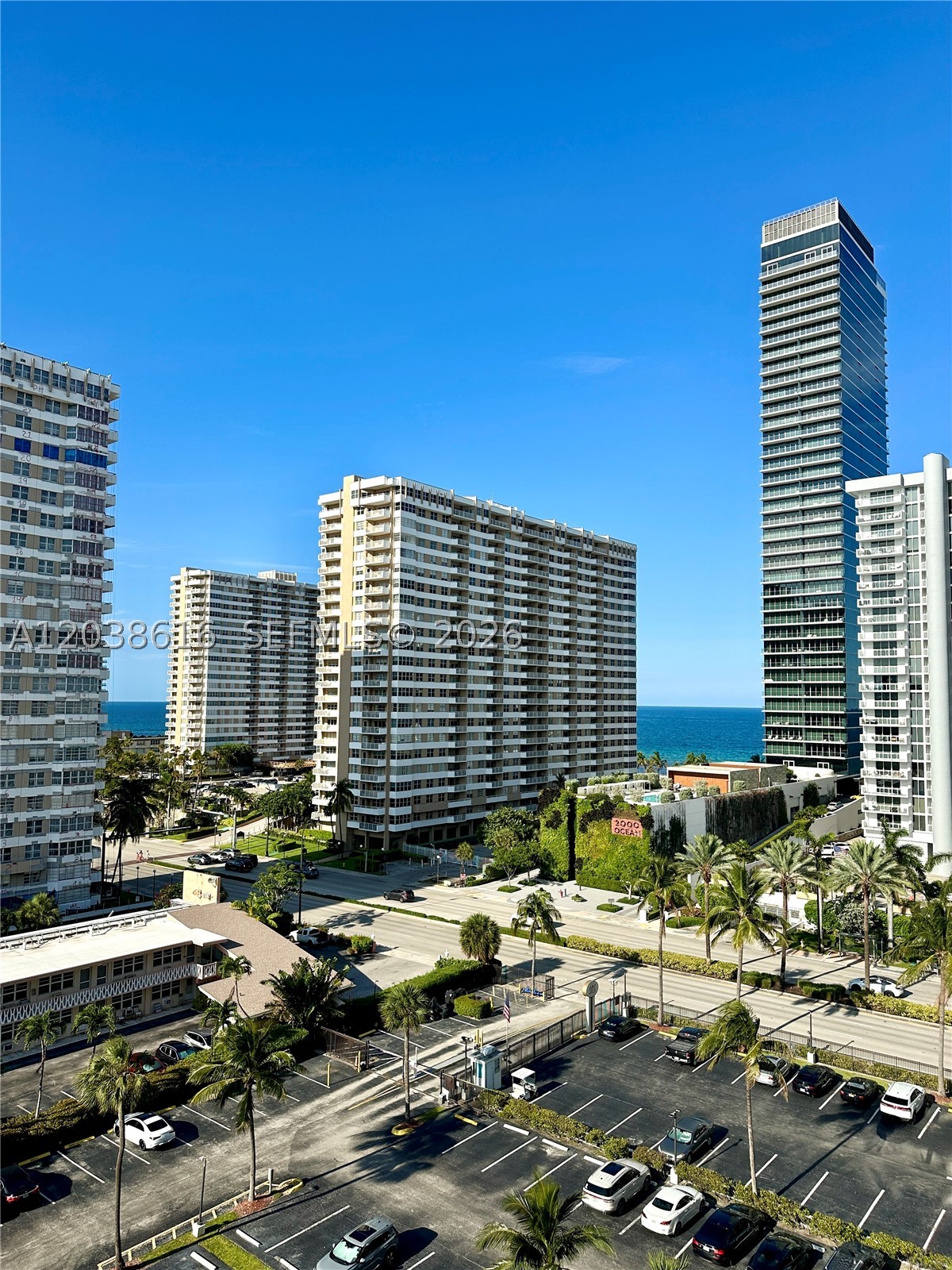 Just across the street from the beach. Bright and spacious 2 bedroom, 2 bathroom condo in Hallandale with beautiful ocean and intracoastal view.
Gated community. Amenities including swimming pool overlooking the Intracoastal, tennis court, gym, sauna, library, billiard.
A perfect opportunity to enjoy South Florida beach living, close to shopping, dinning and entertainment.
Come see it today!