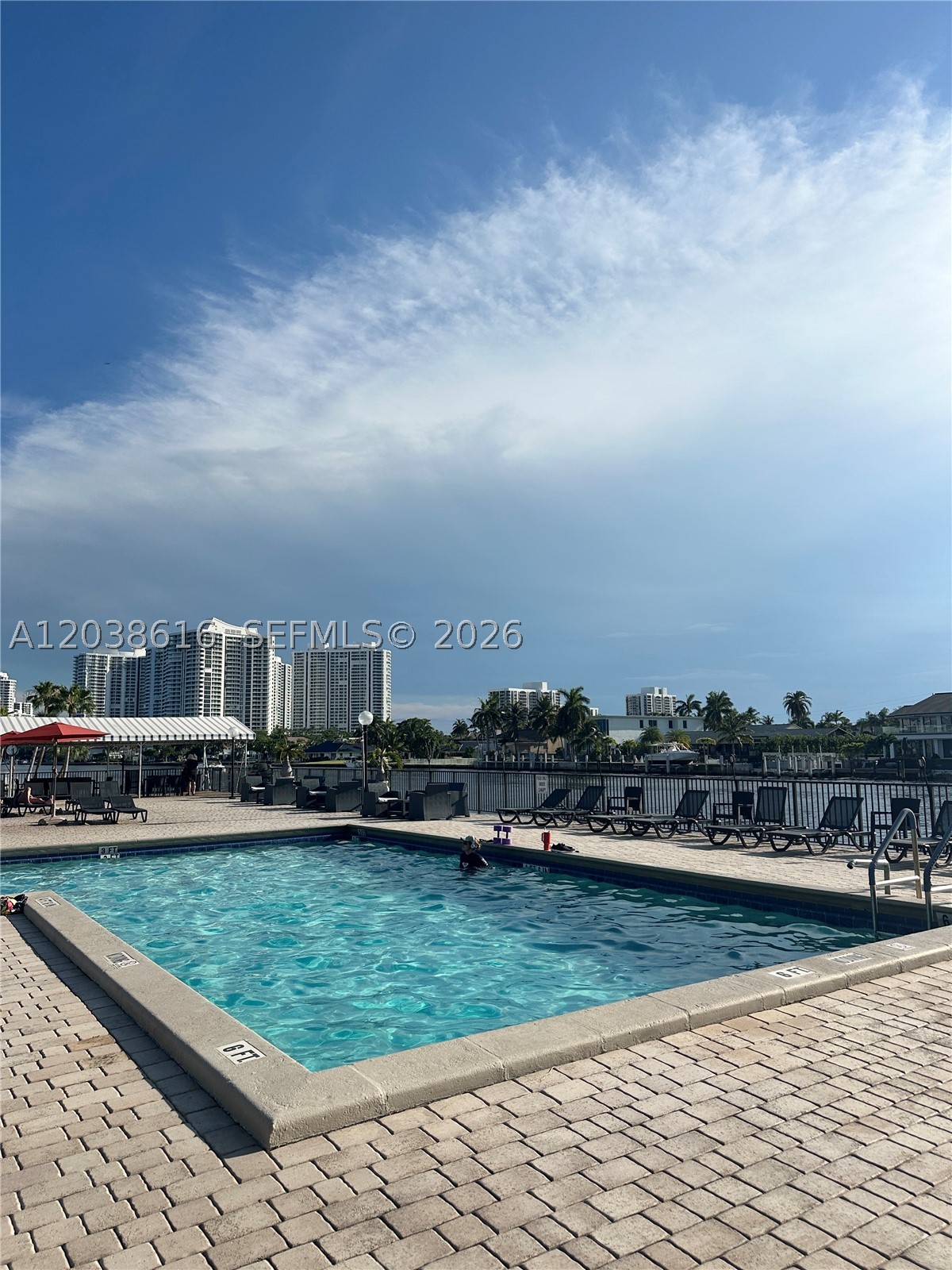 AVANT GARDE CONDO - Residential Lease