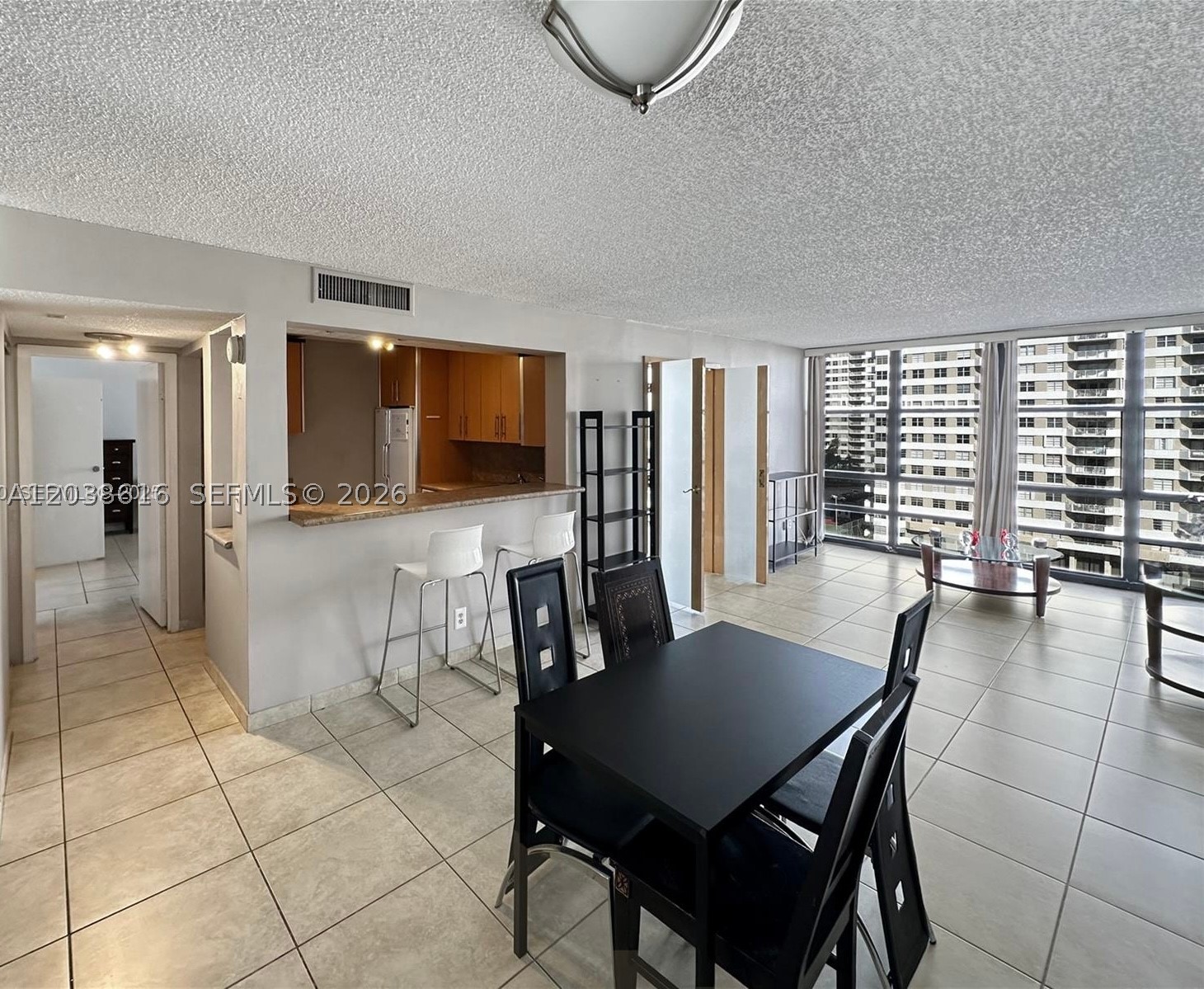 AVANT GARDE CONDO - Residential Lease