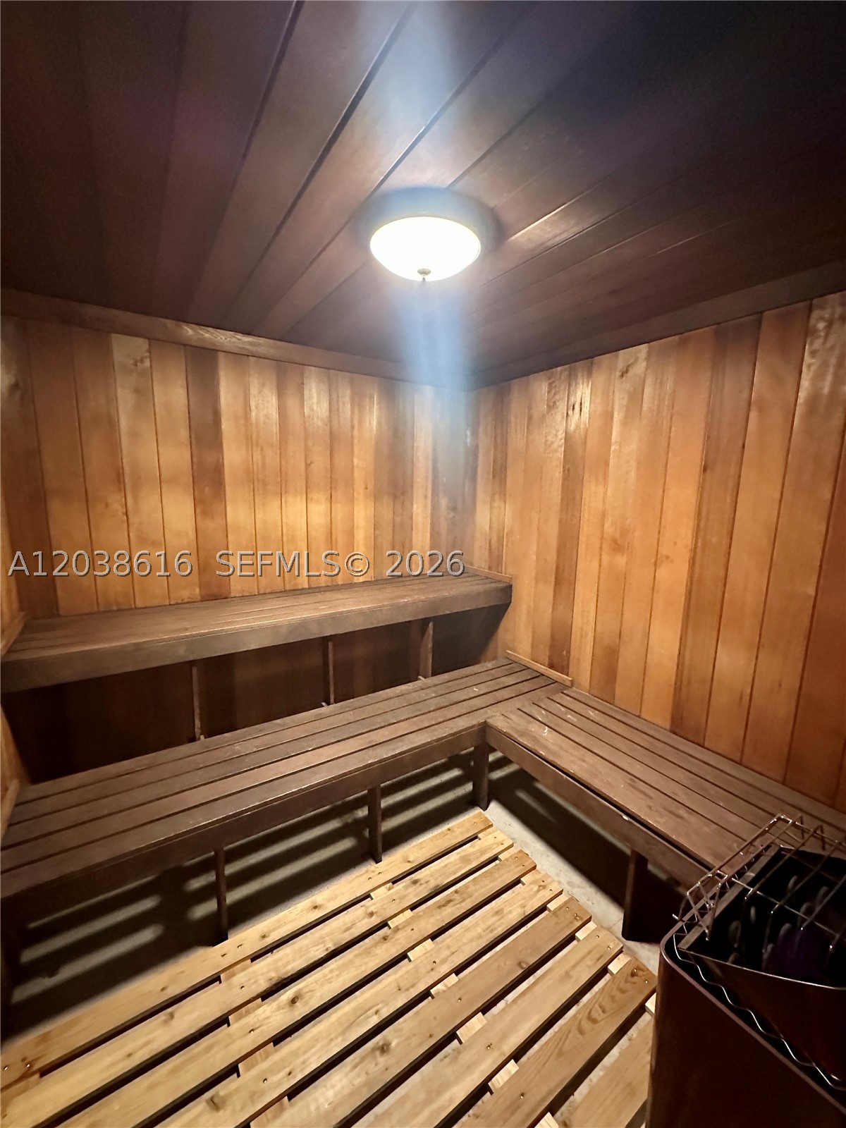 AVANT GARDE CONDO - Residential Lease