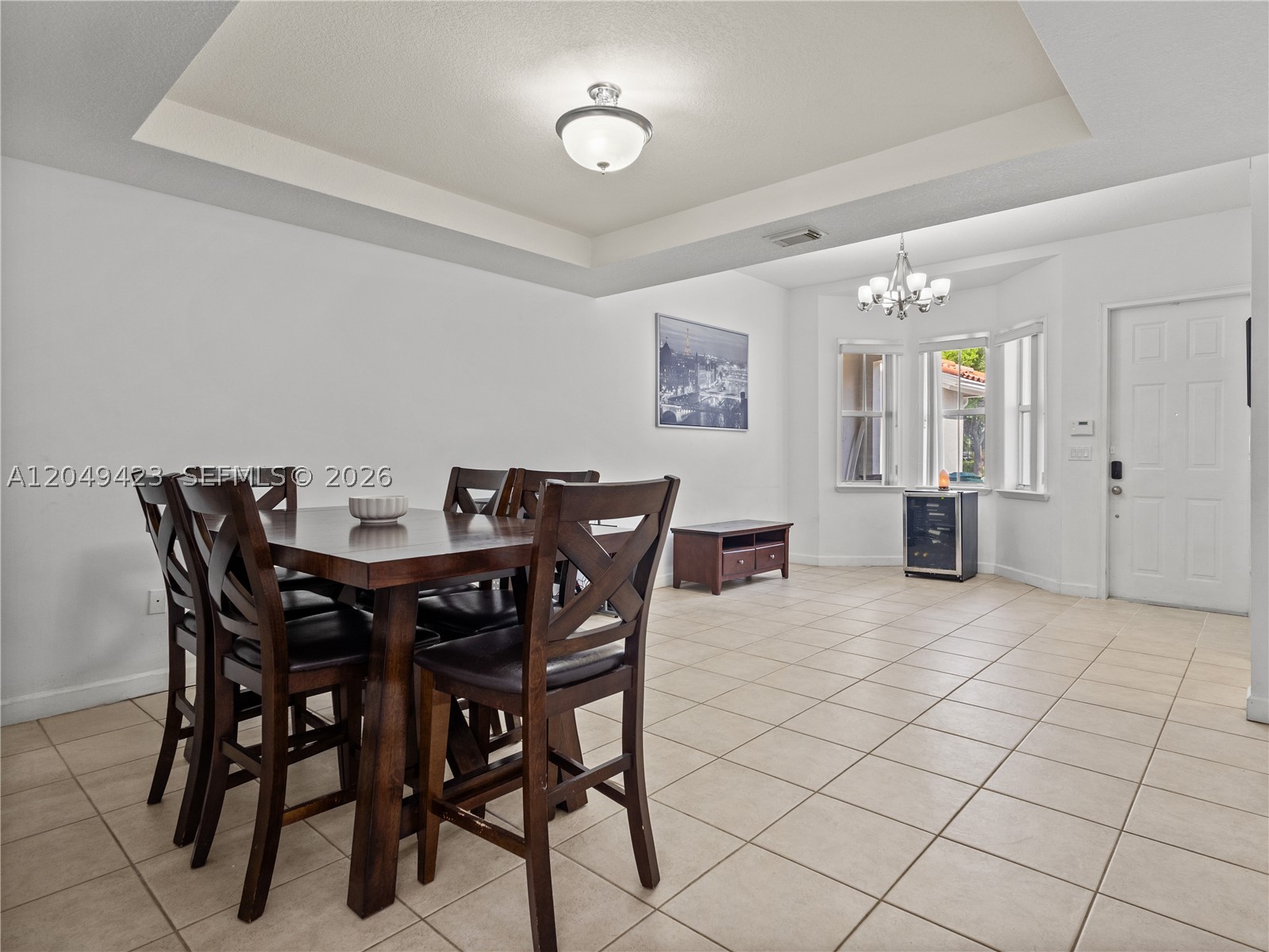 DORAL CHASE - Residential