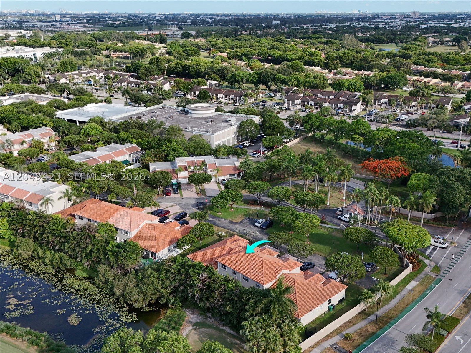 DORAL CHASE - Residential