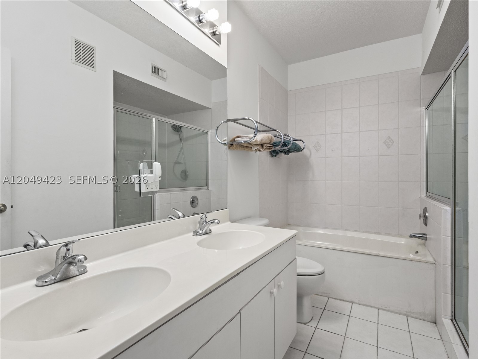 DORAL CHASE - Residential