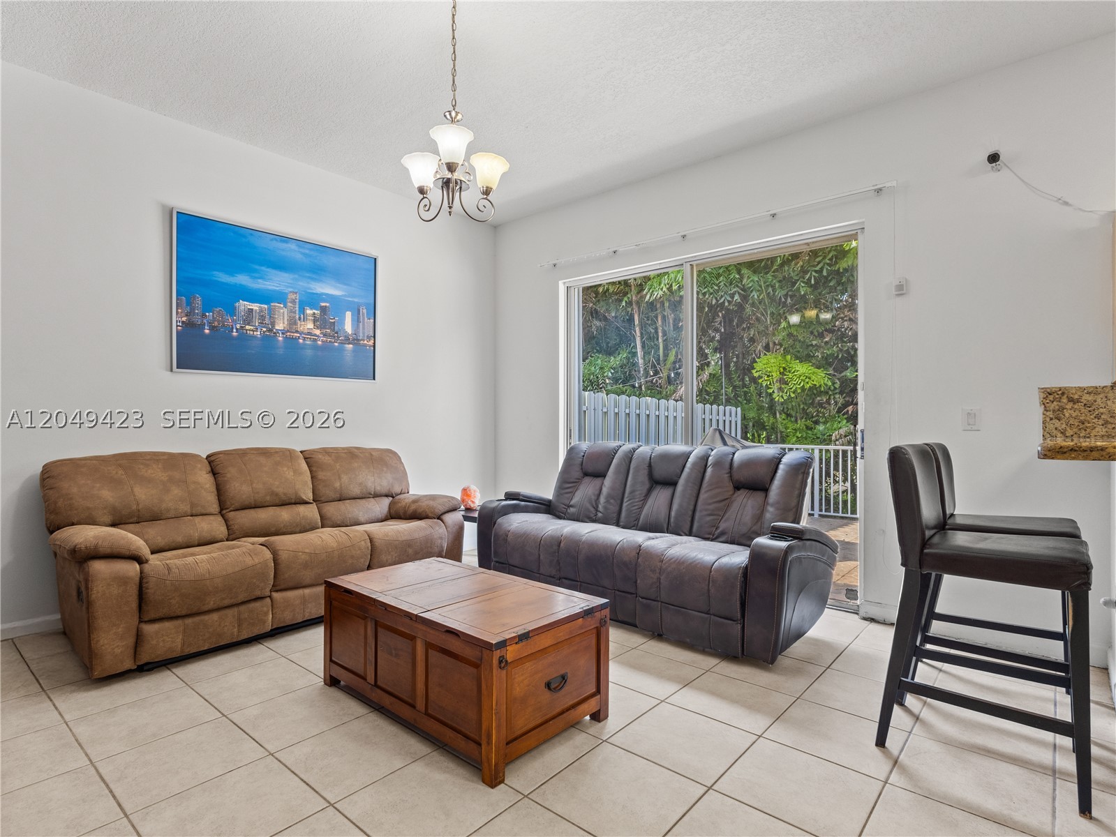 DORAL CHASE - Residential