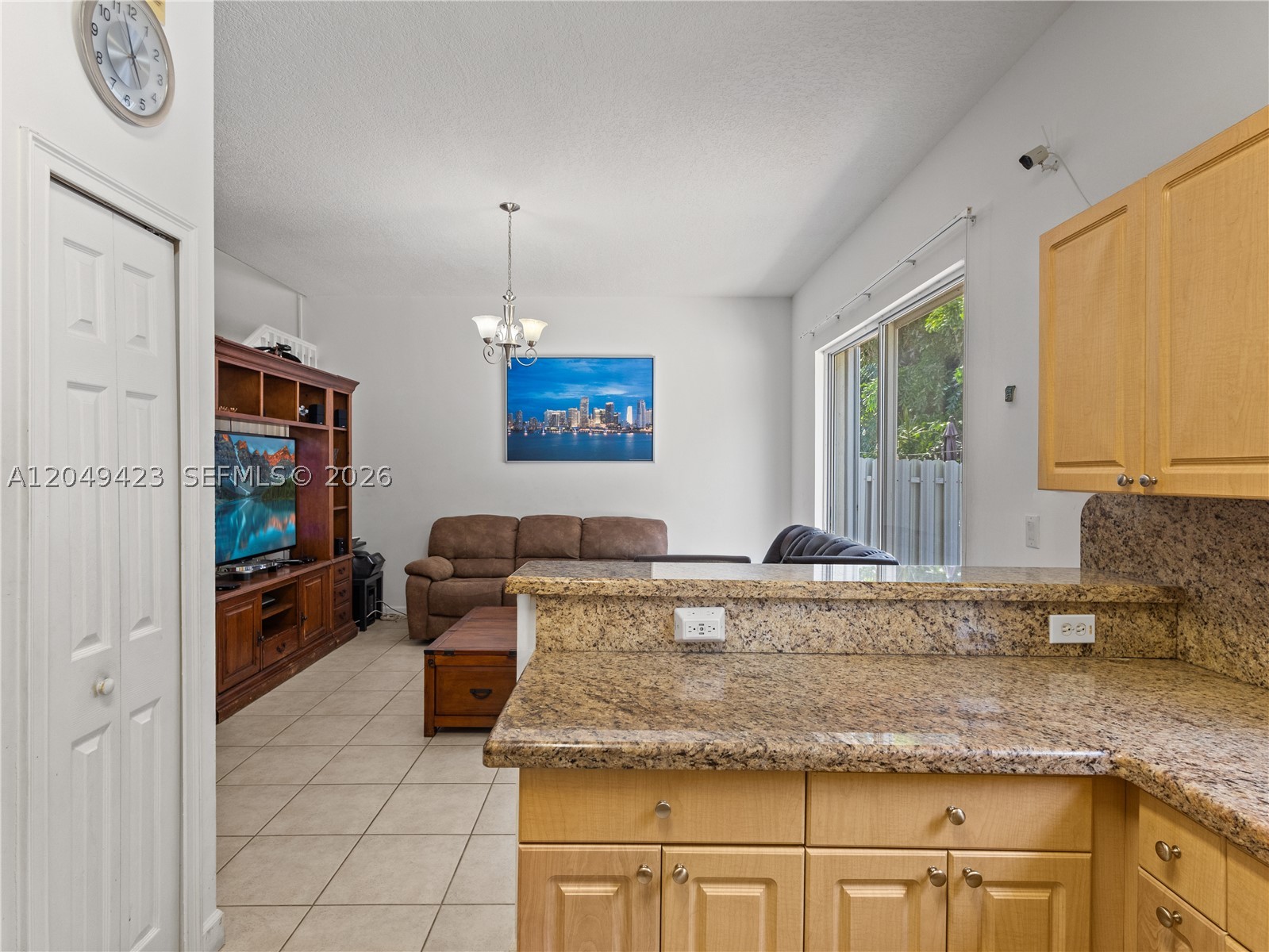 DORAL CHASE - Residential