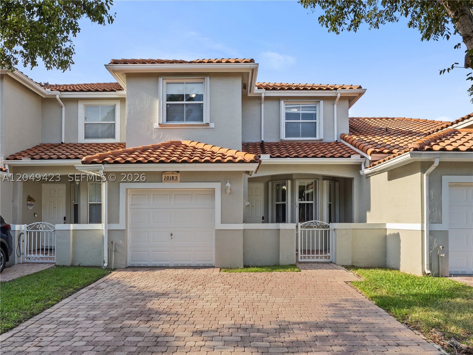 DORAL CHASE - Residential