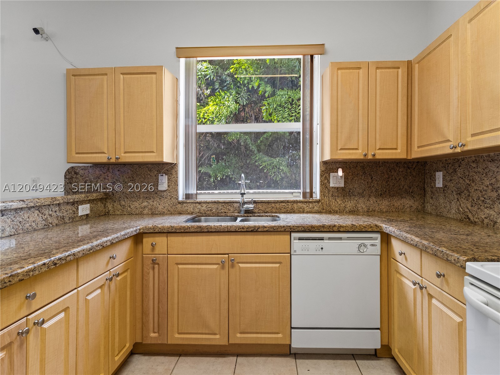 DORAL CHASE - Residential