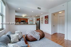 PROMENADE SHORES AT DORAL - Residential Lease