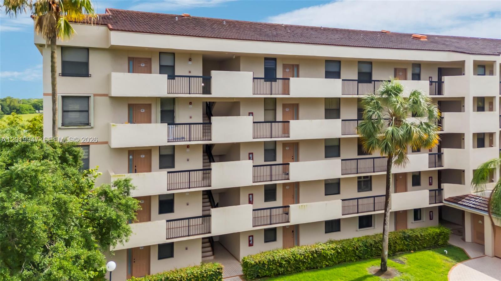 APPLEWOOD VILLAGE II-F CO - Residential