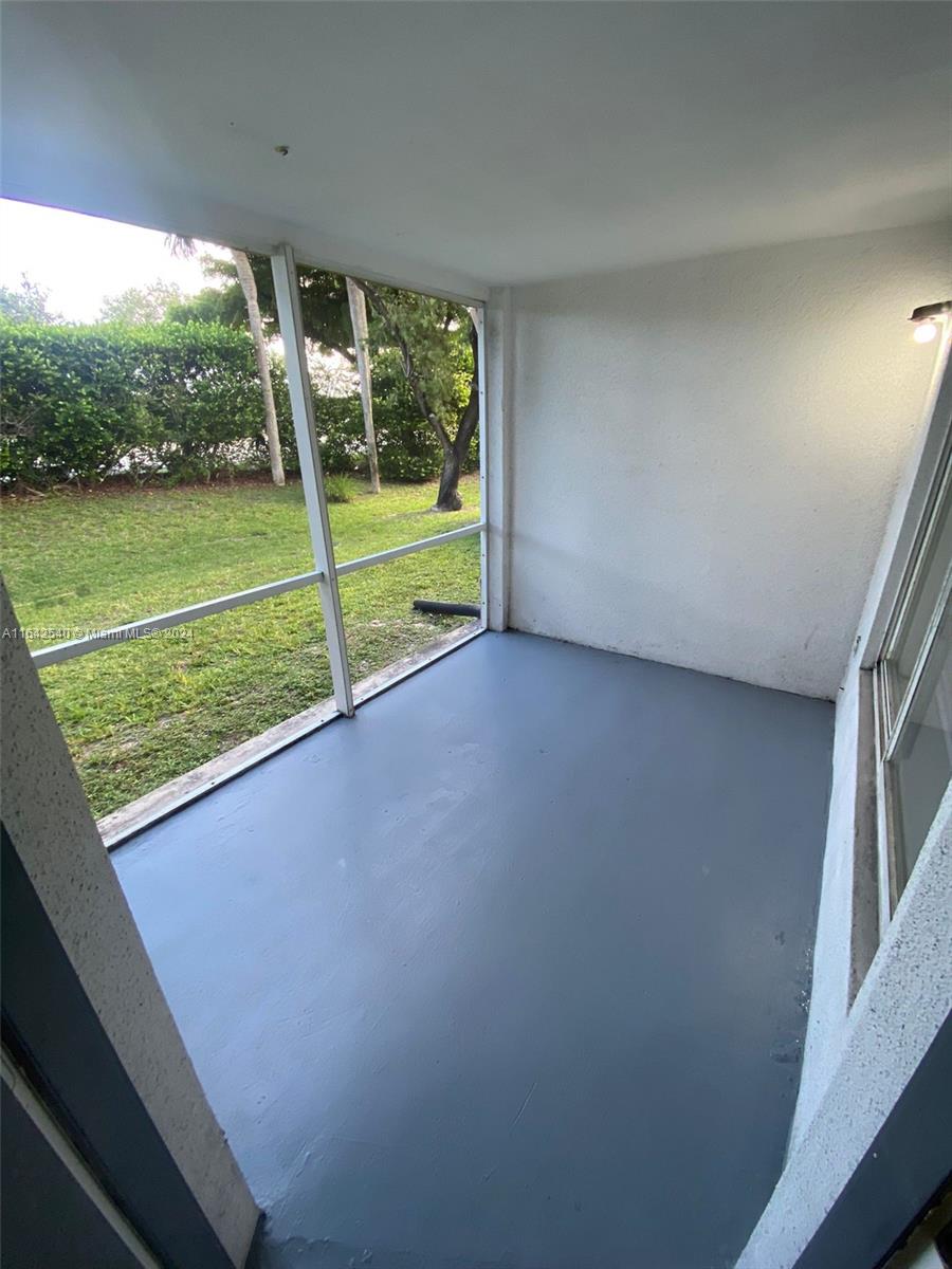 CASABLANCA ISLES CONDOMINI - Residential Lease