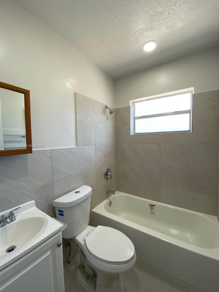 PARKWOOD TERRACE - Residential Lease