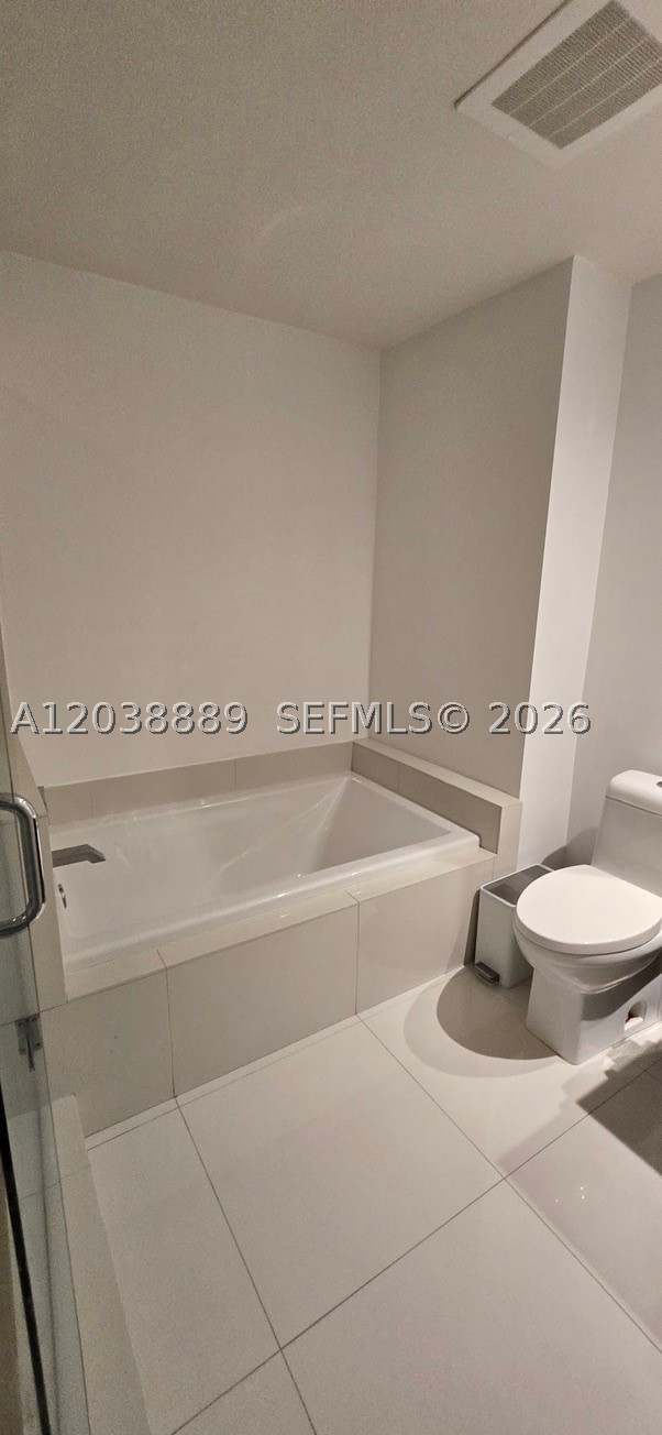 1100 MILLECENTO RESIDENCE - Residential Lease