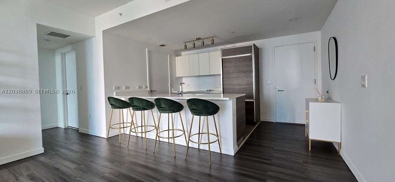 1100 MILLECENTO RESIDENCE - Residential Lease