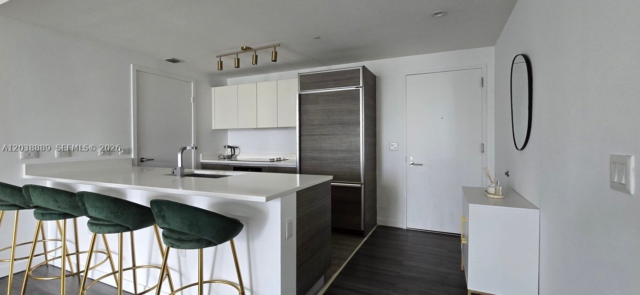 1100 MILLECENTO RESIDENCE - Residential Lease