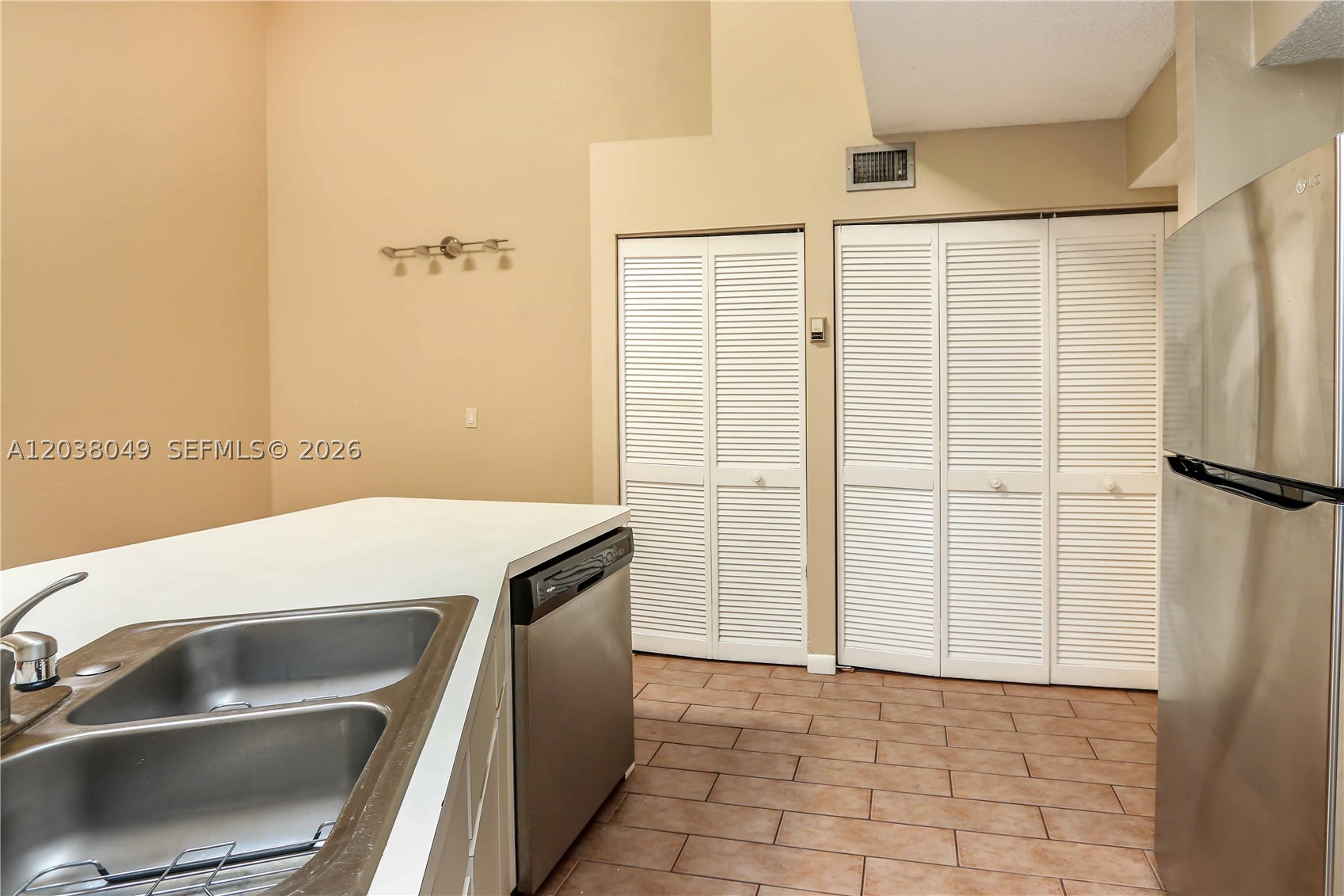 SANDPIPER BAY - Residential