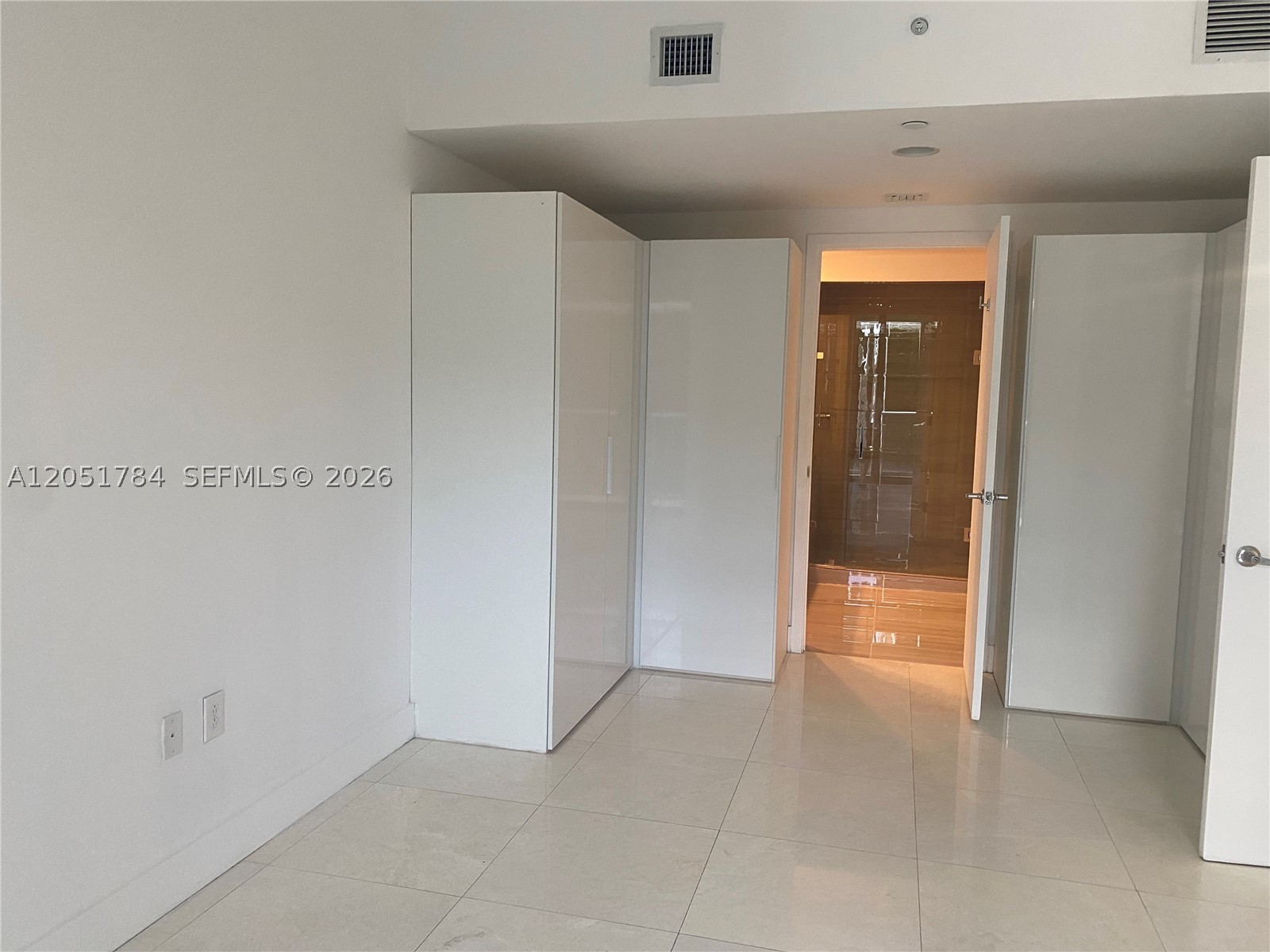 1010 BRICKELL CONDO - Residential Lease