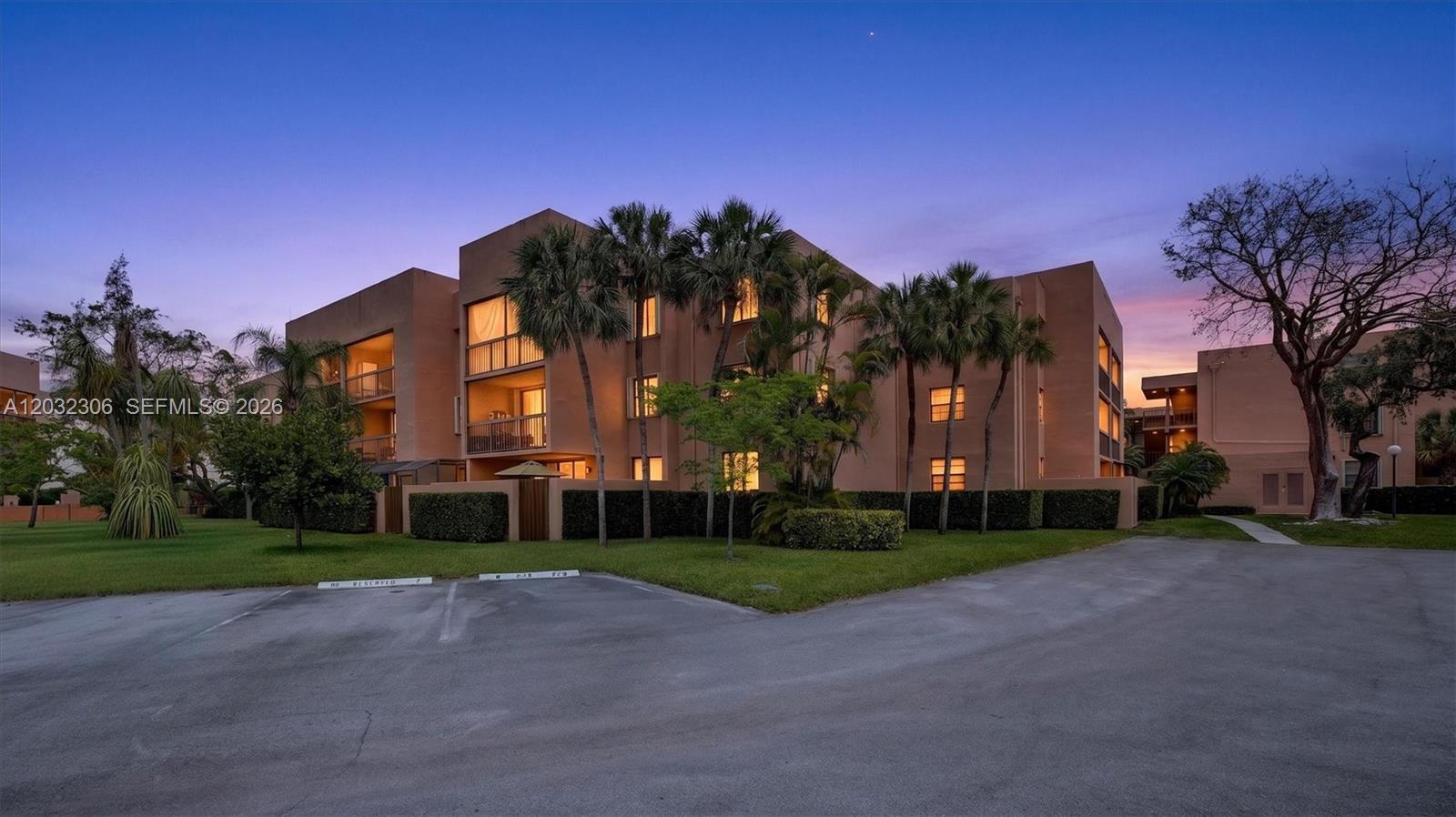 INCREDIBLE APARTMENT AVAILABLE FOR IMMEDIATE OCCUPANCY COMPLETELY REMODELED, LOCATED IN THE FAMILY ORIENTED GARDENS OF KENDALL, RIGHT ACROSS FROM MIAMI-DADE COUNTY KENDALL CAMPUS, CERAMIC FLOORS AND SPLIT BEDROOM PLAN MAKES THIS UNIT A GREAT BUY.
HURRY UP BRING YOUR BUYERS, OWNER MOTIVATED WON'T LAST​​‌​​​​‌​‌​​​‌‌​​​‌‌‌​​‌​​‌‌​​​​ LONG.