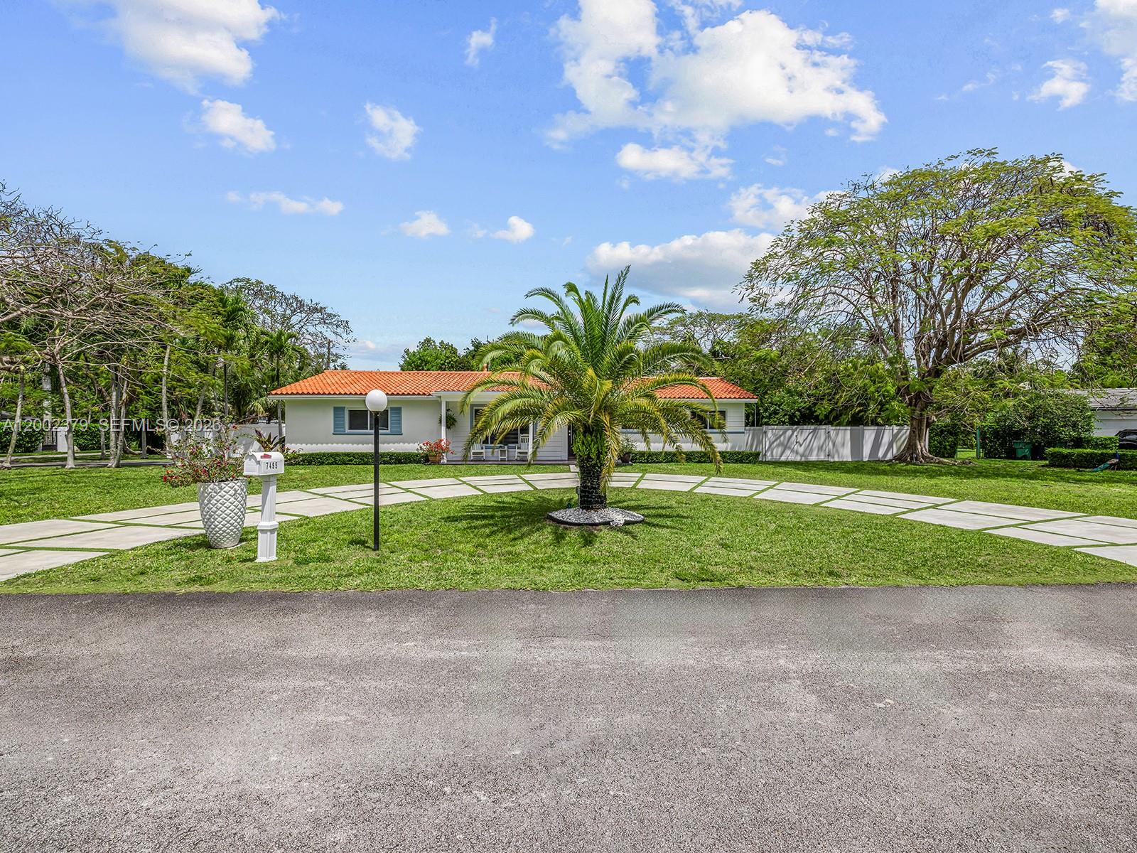 WINDSOR PARK ESTS - Residential