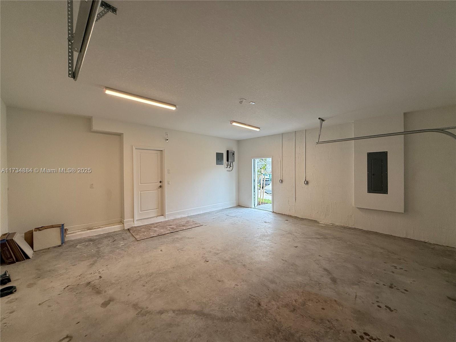 TUSCAN SPRING - Residential Lease