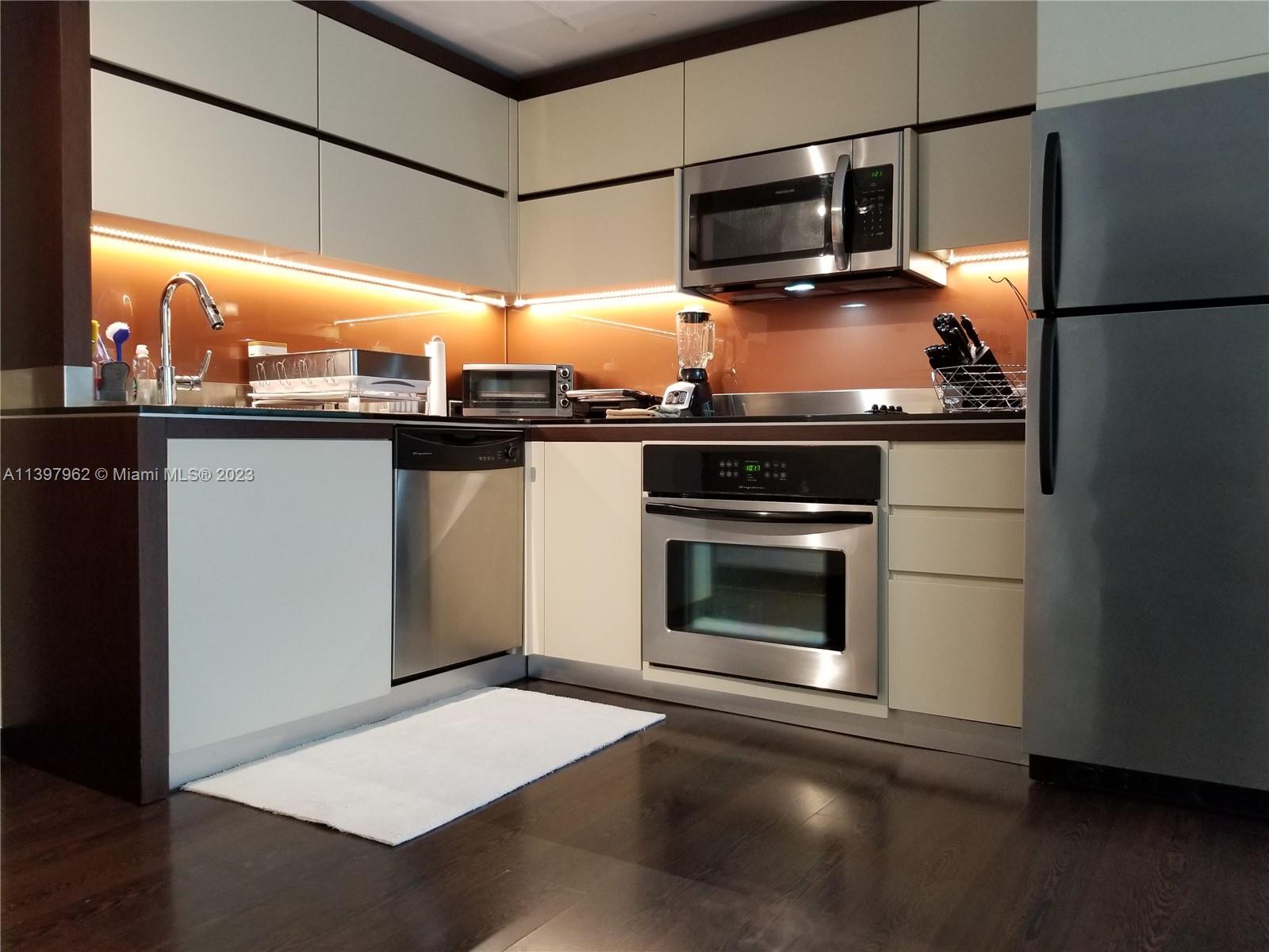 ARTECITY GOVERNOR CONDO - Residential Lease
