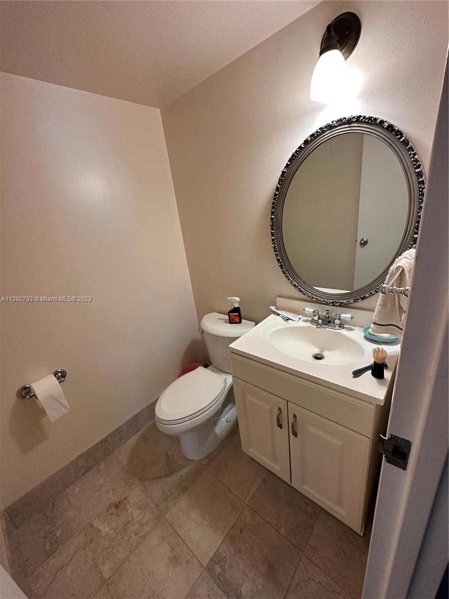 DESOTO PARK CONDO - Residential Lease