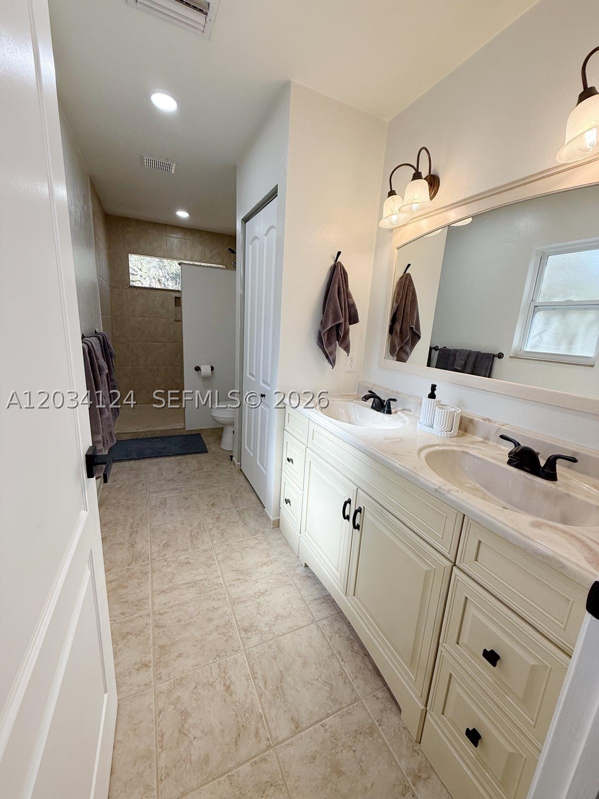 SUWANNEE RIVER BEND SUB - Residential