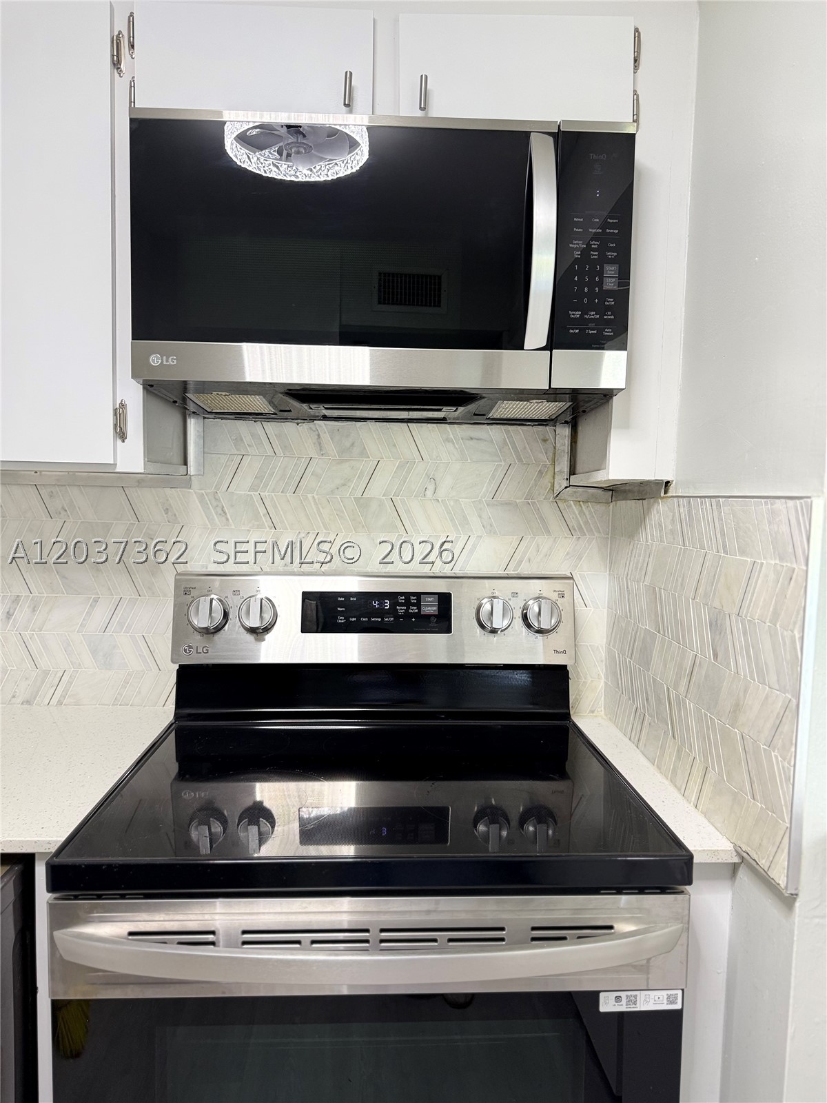 PINEBARK CONDO NO 3 - Residential