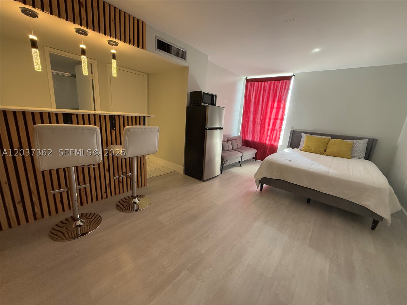 PINEBARK CONDO NO 3 - Residential