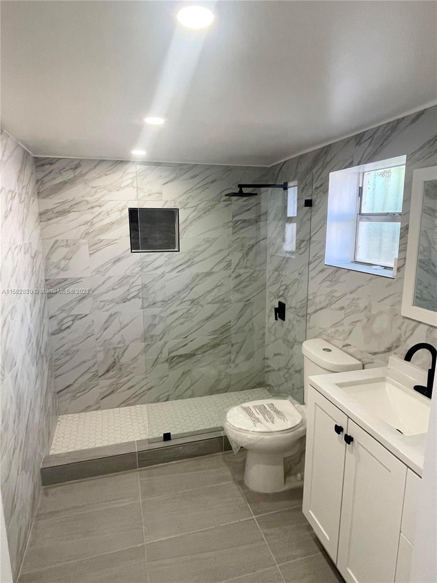 BUENA VISTA HEIGHTS ADDN - Residential Lease