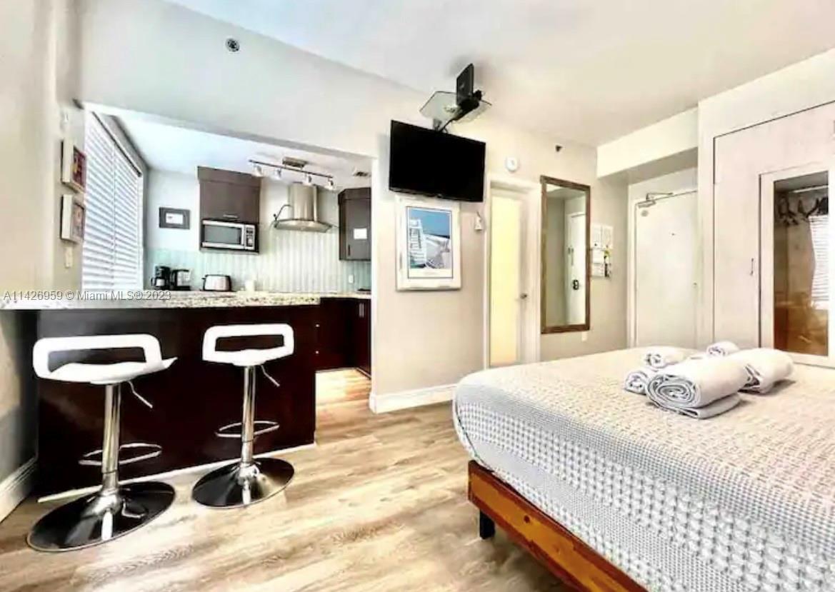 918 OCEAN DRIVE CONDO - Residential