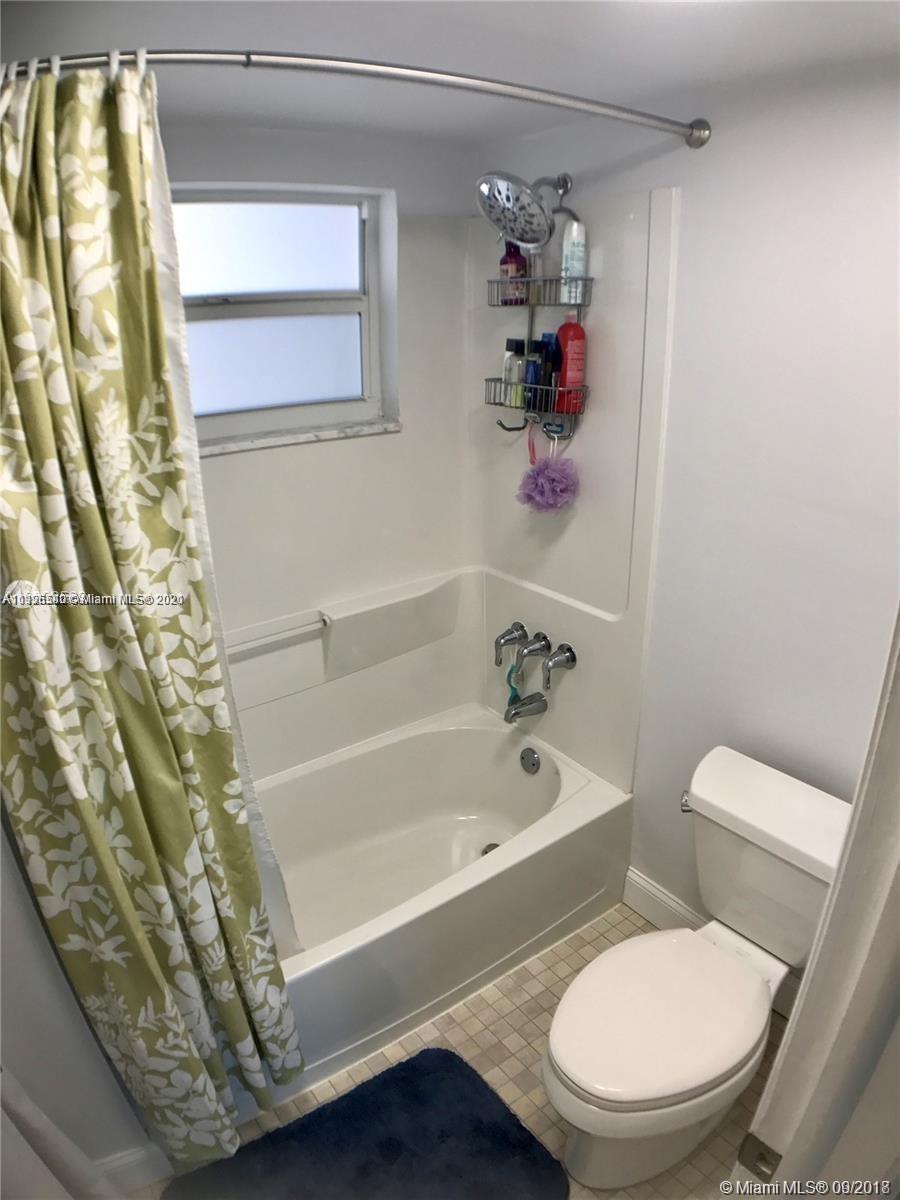 LIVE OAK 12 OF PINE ISLAN - Residential Lease