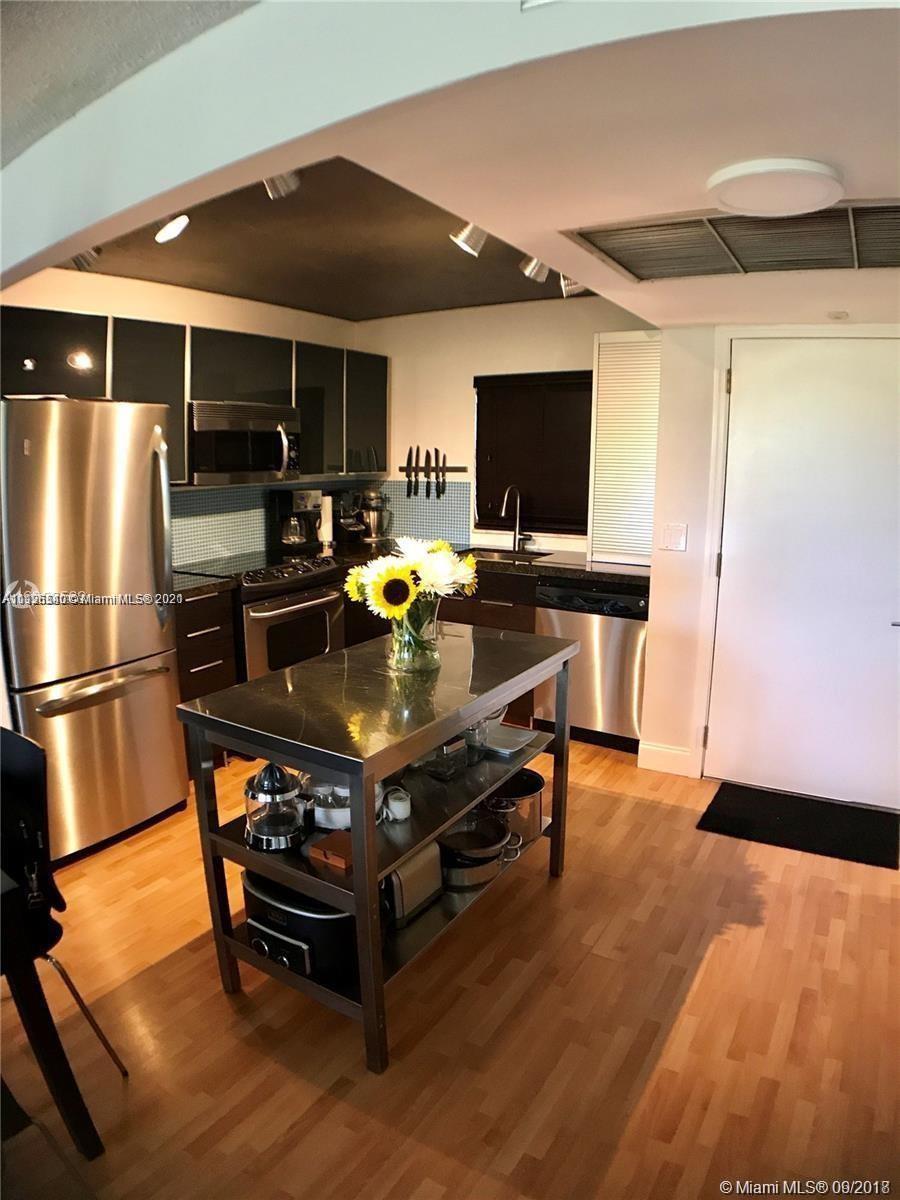 LIVE OAK 12 OF PINE ISLAN - Residential Lease