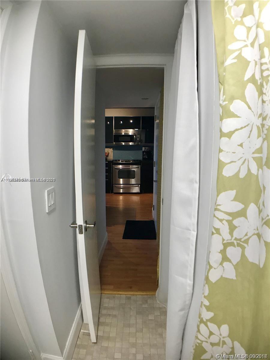 LIVE OAK 12 OF PINE ISLAN - Residential Lease