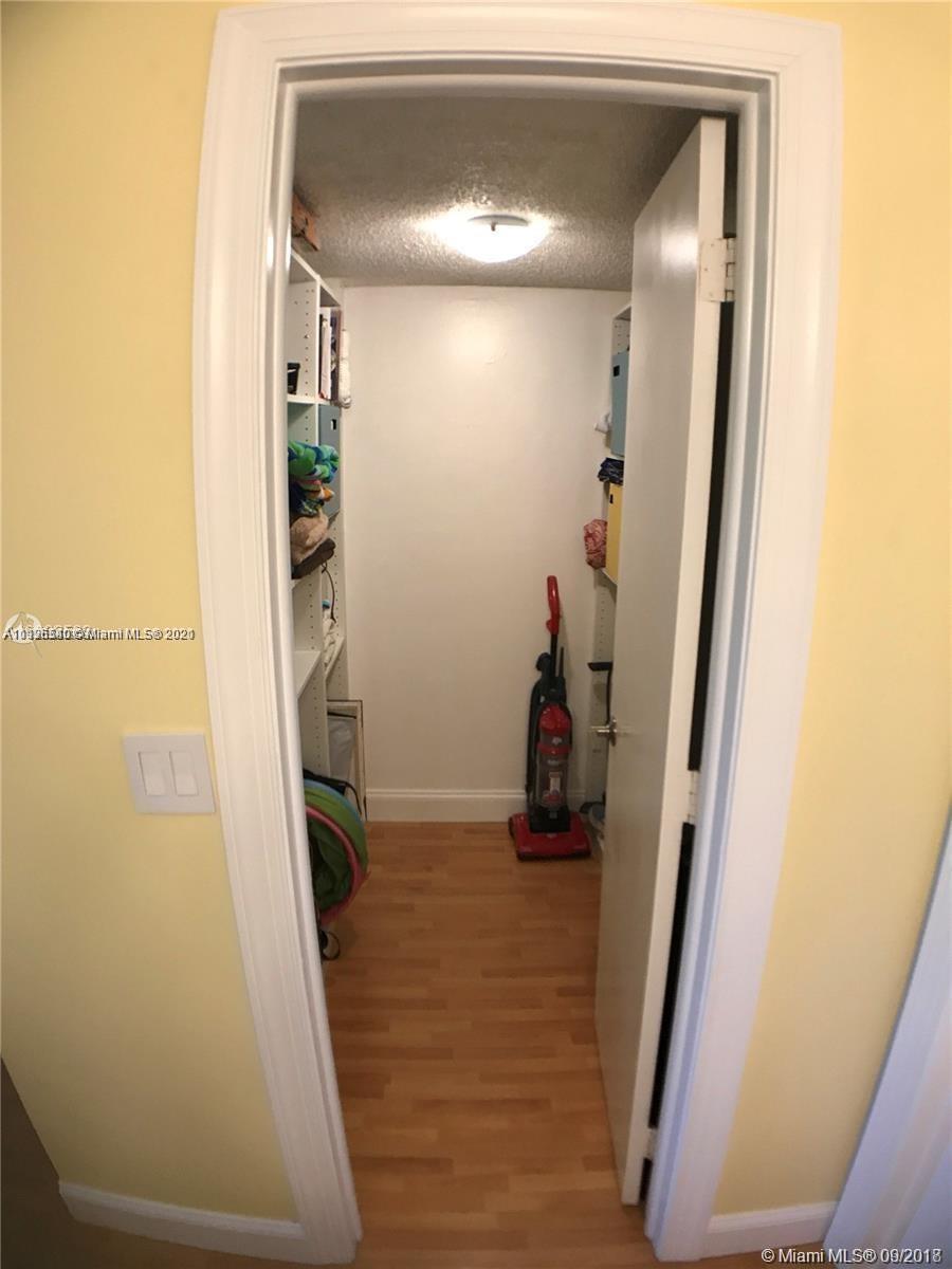 LIVE OAK 12 OF PINE ISLAN - Residential Lease