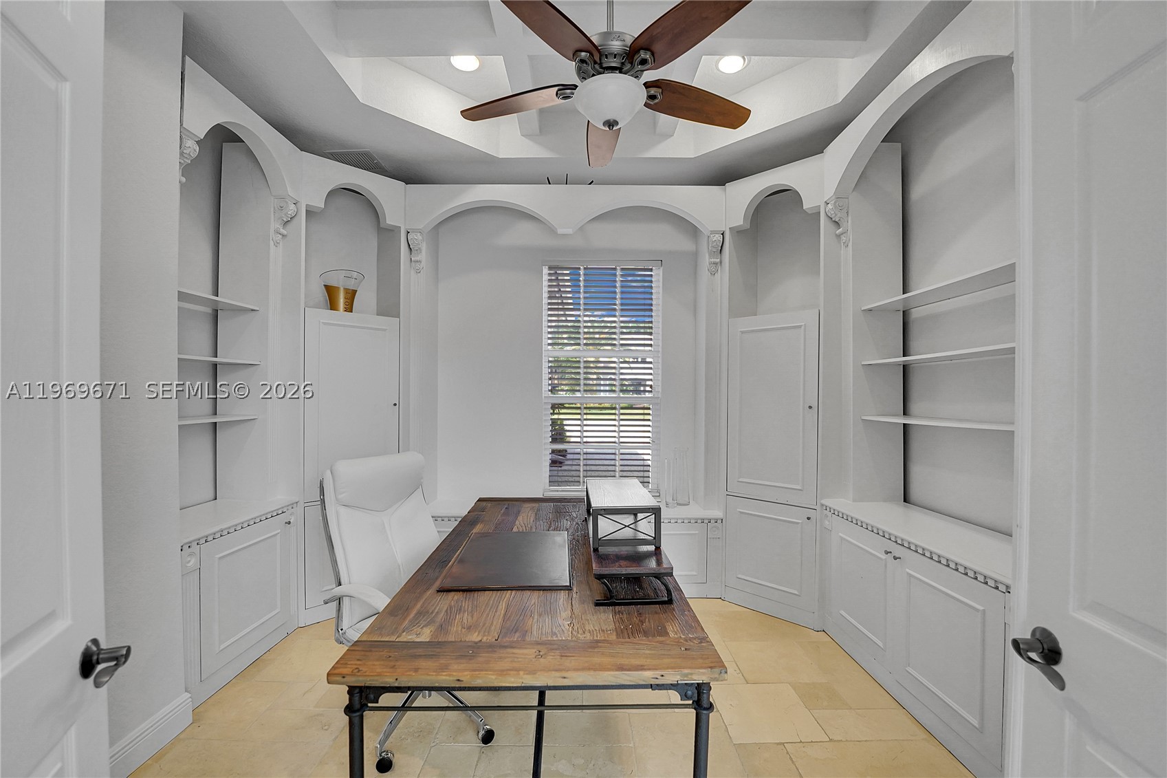 EQUESTRIAN CLUB - Residential