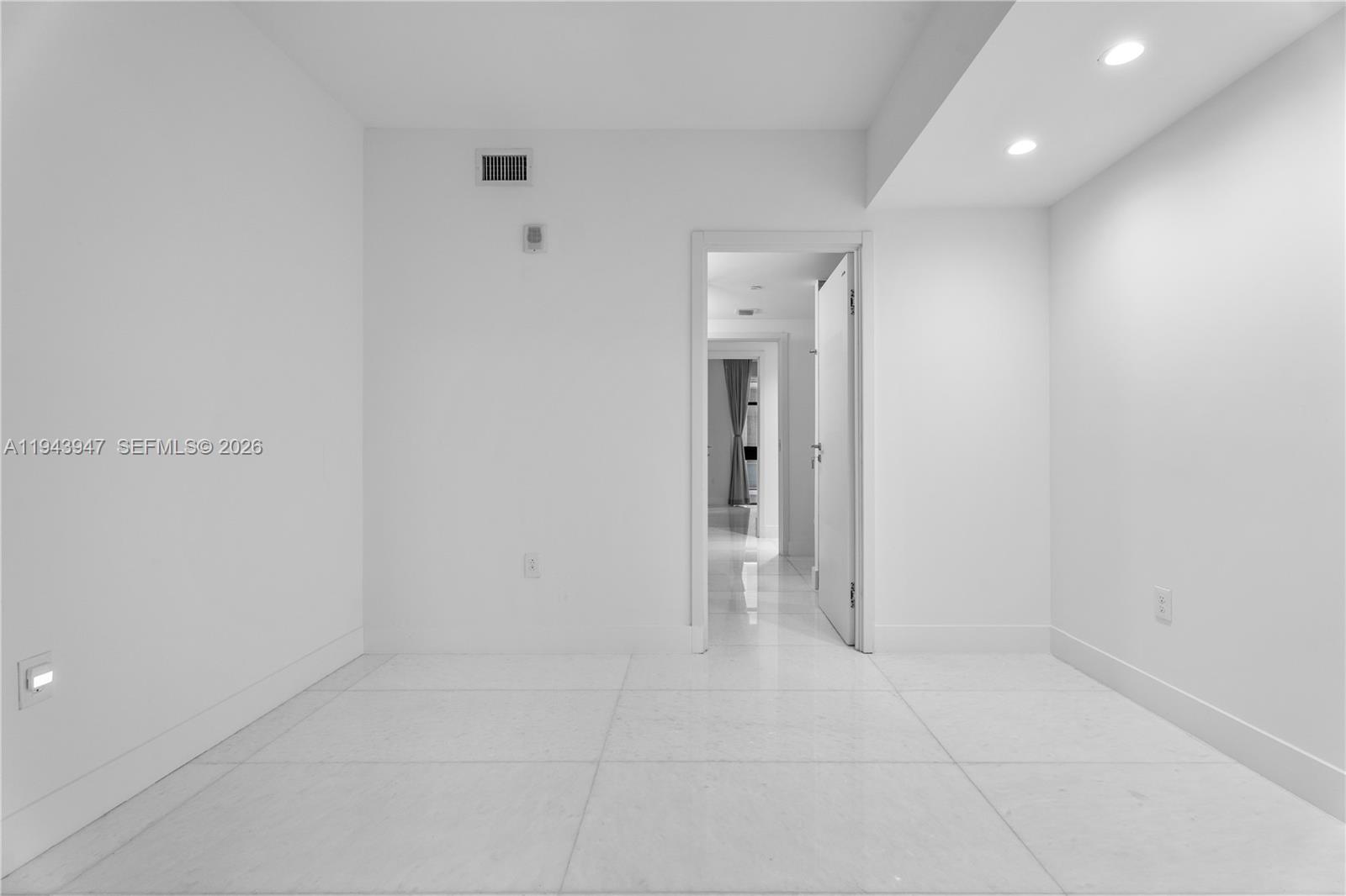 1010 BRICKELL CONDO - Residential