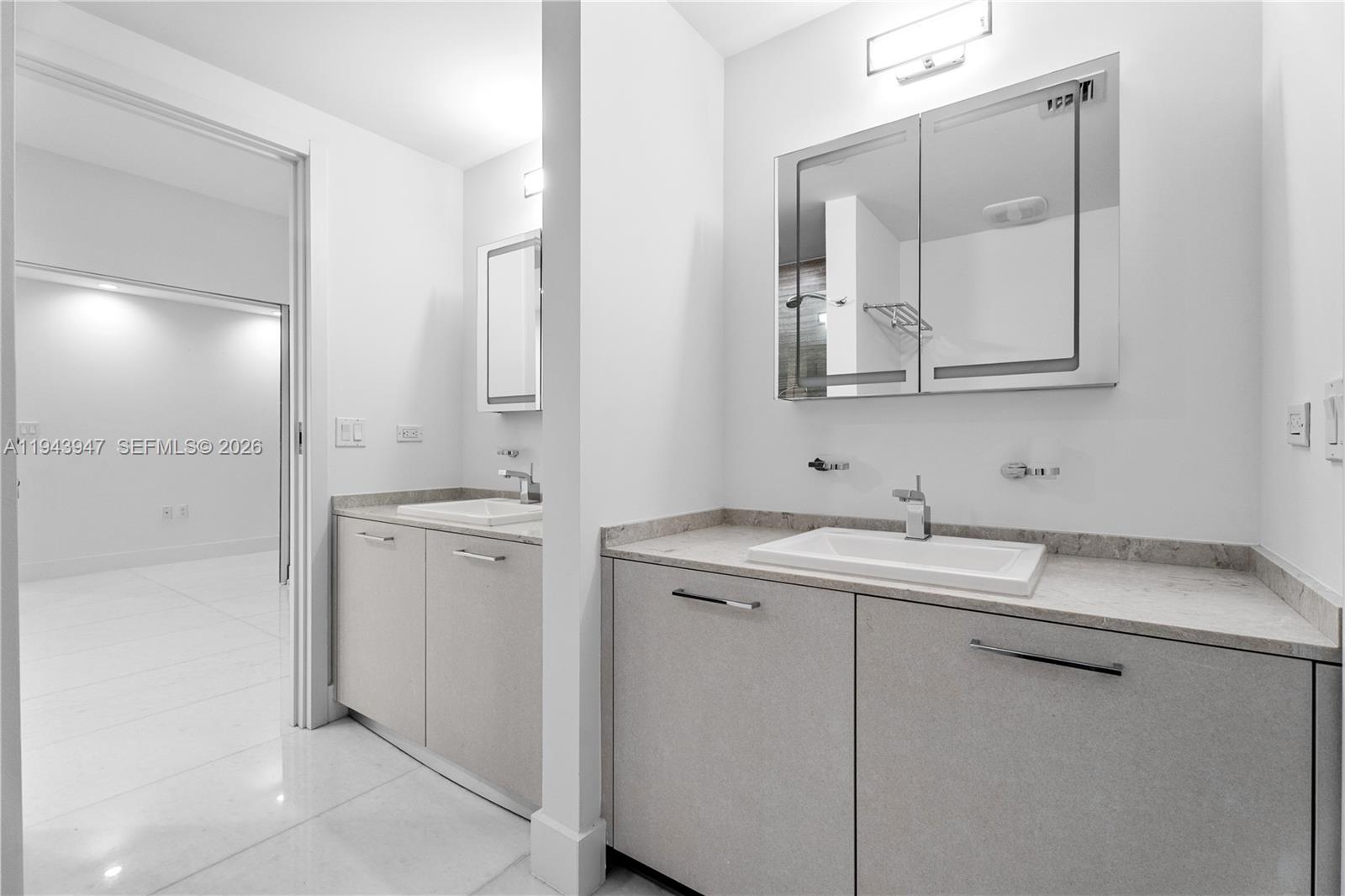 1010 BRICKELL CONDO - Residential
