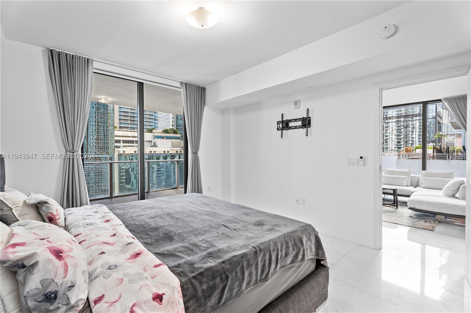 1010 BRICKELL CONDO - Residential