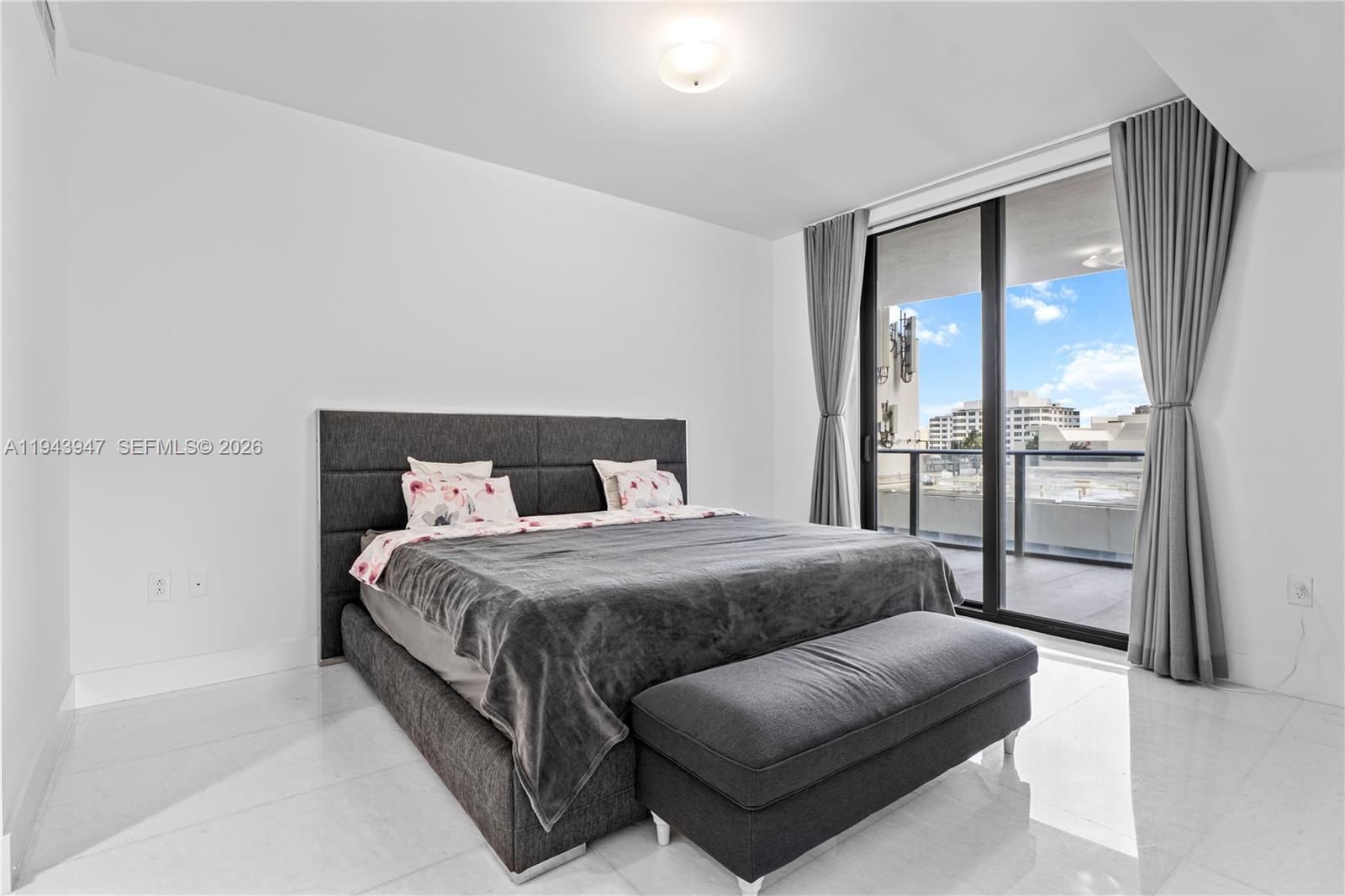 1010 BRICKELL CONDO - Residential