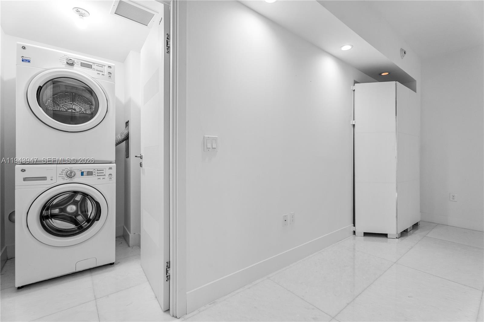 1010 BRICKELL CONDO - Residential