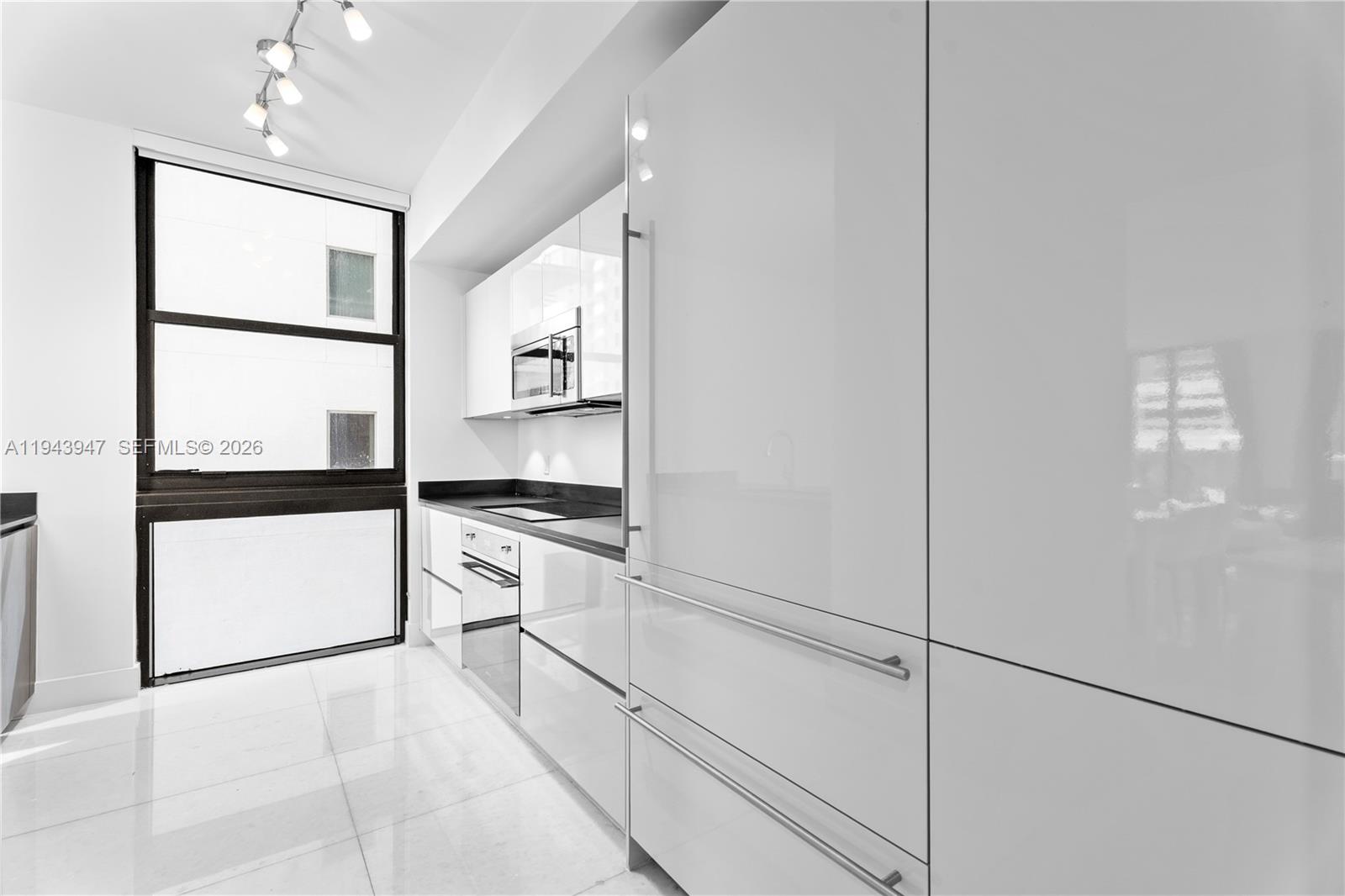 1010 BRICKELL CONDO - Residential
