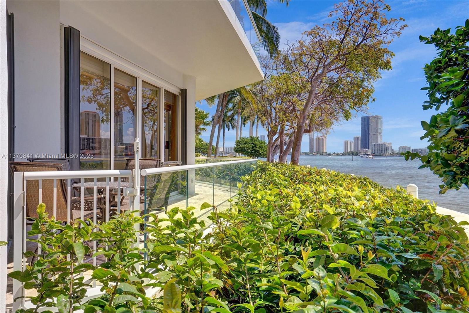 2600 ISL BLVD WILLIAMS IS - Residential