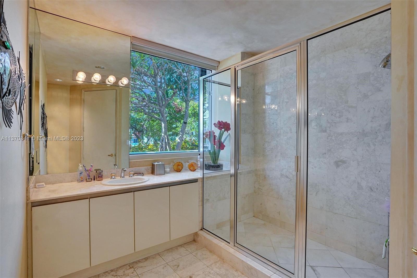 2600 ISL BLVD WILLIAMS IS - Residential