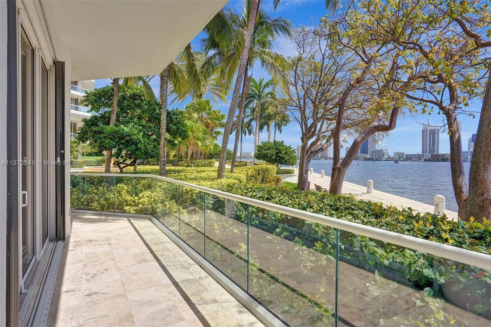 2600 ISL BLVD WILLIAMS IS - Residential