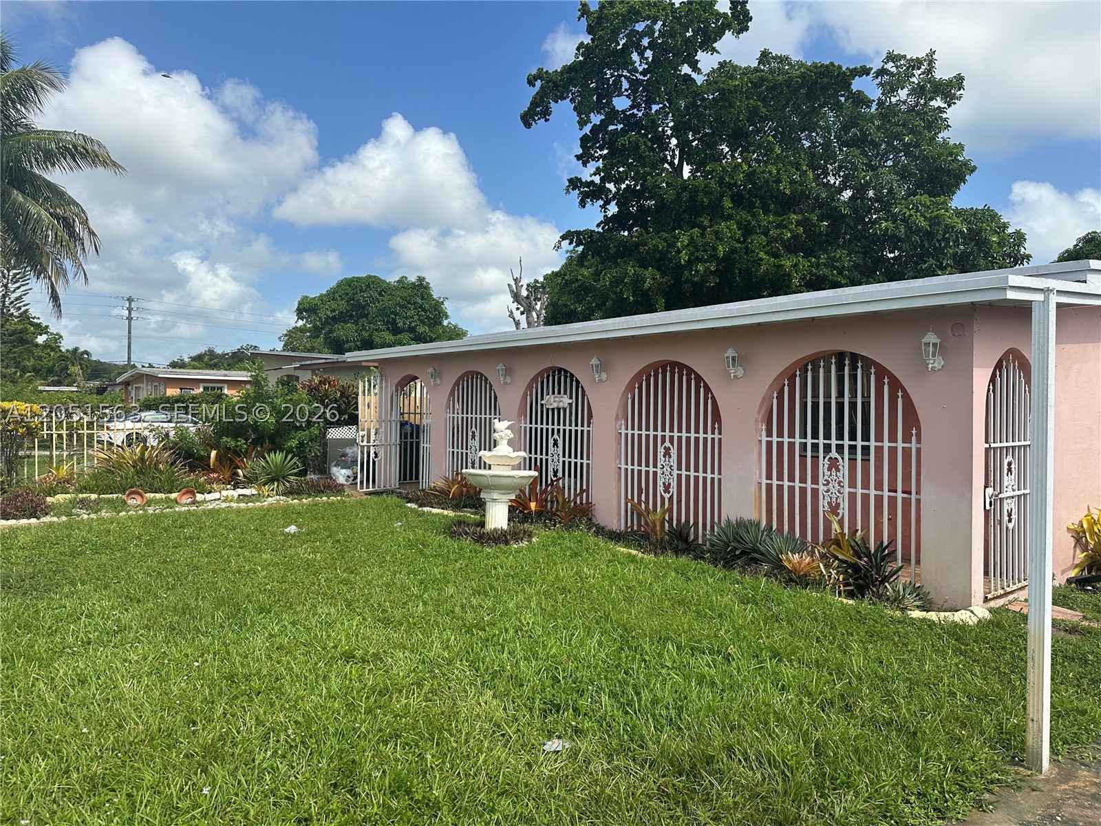 RIVERA MANOR - Residential