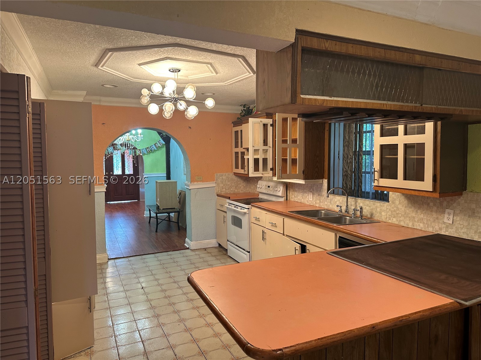RIVERA MANOR - Residential